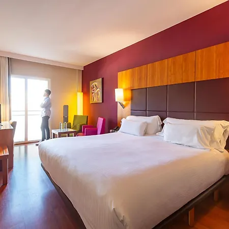 Num Hotel-3